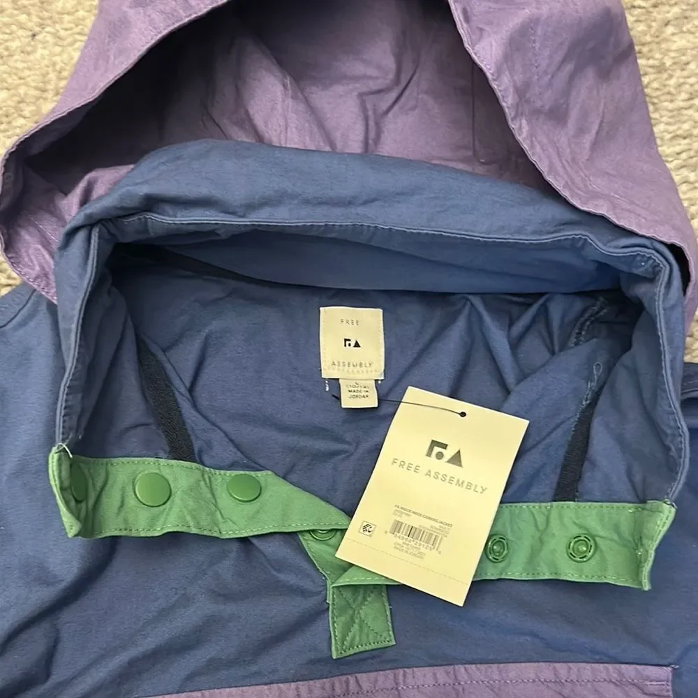 NWT Free Assembly color block canvas mock neck jacket with packable hood 10/12